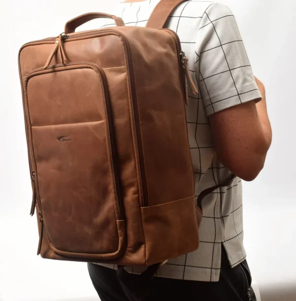 Menzo MB80 - Rucksack Büffelleder/deltabraun für 15,6 Zoll Laptop- Rucksäcke