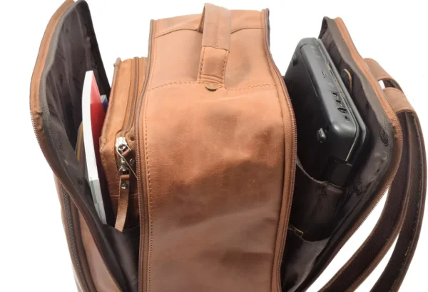 Menzo MB80 - Rucksack Büffelleder/deltabraun für 15,6 Zoll Laptop- Rucksäcke