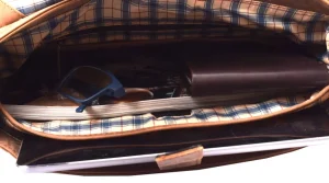Menzo MB118 Umhängetasche Büffelleder/deltabraun- Umhängetaschen - Shopper | Laptoptaschen