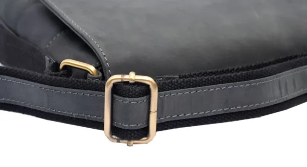 Menzo MB81 Umhängetasche Büffelleder/schwarz- Umhängetaschen - Shopper | Laptoptaschen